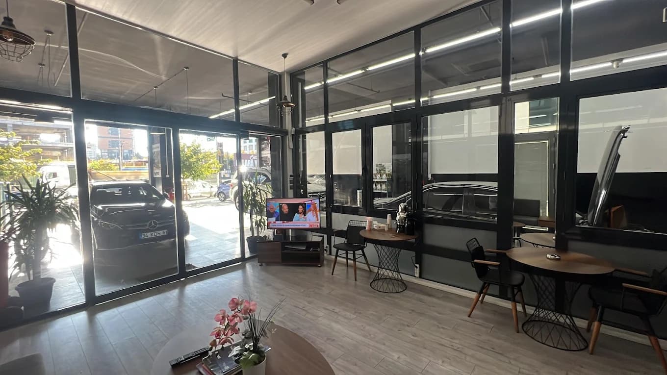 Ekspertiz raporunun teslim edildiği bekleme salonu